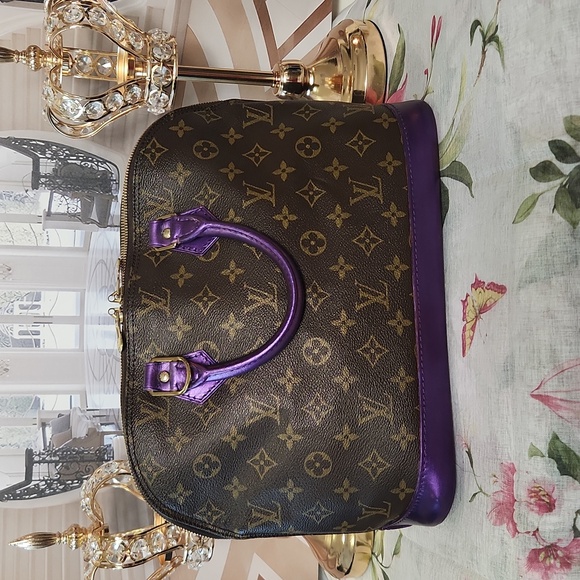 - - `ღ´- ♥ -`ღ´ FABULOUS CONDITION `ღ´- ♥ -`ღ´ Authentic Louis Vuitton ALMA - Picture 11 of 17